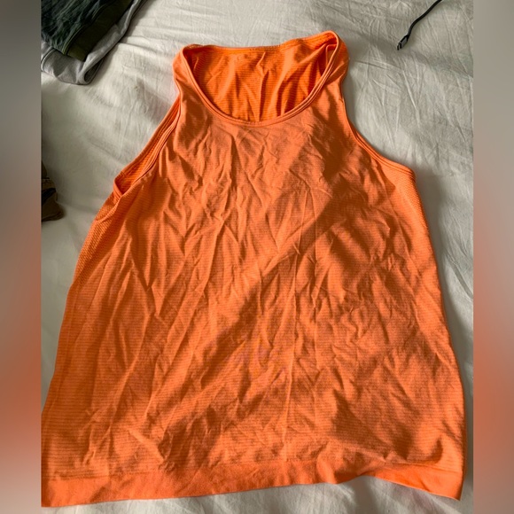 Men’s Lululemon Tank XL - Picture 1 of 3